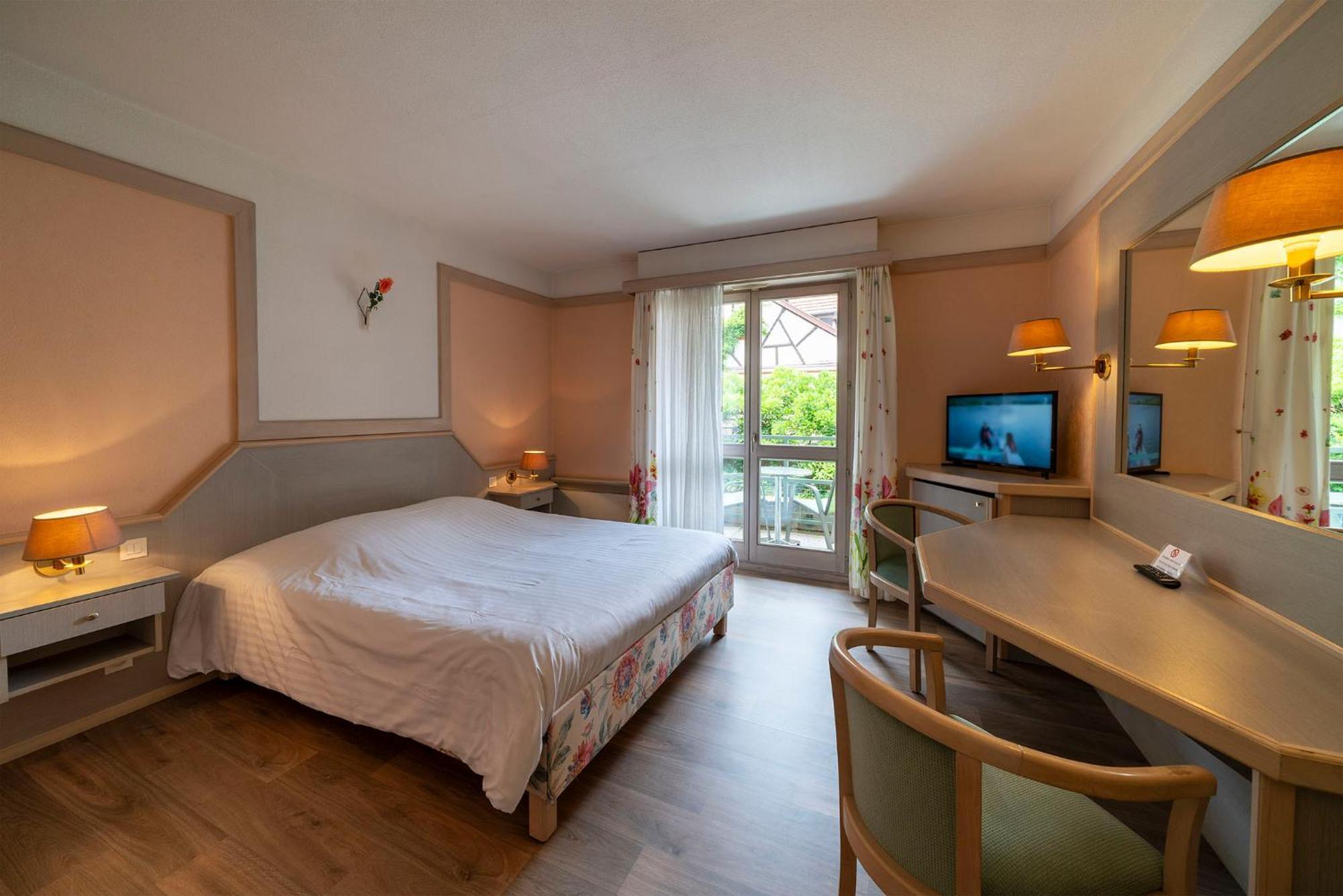 Hotel A La Vignette - Colmar-Nord Saint-Hippolyte  Ngoại thất bức ảnh