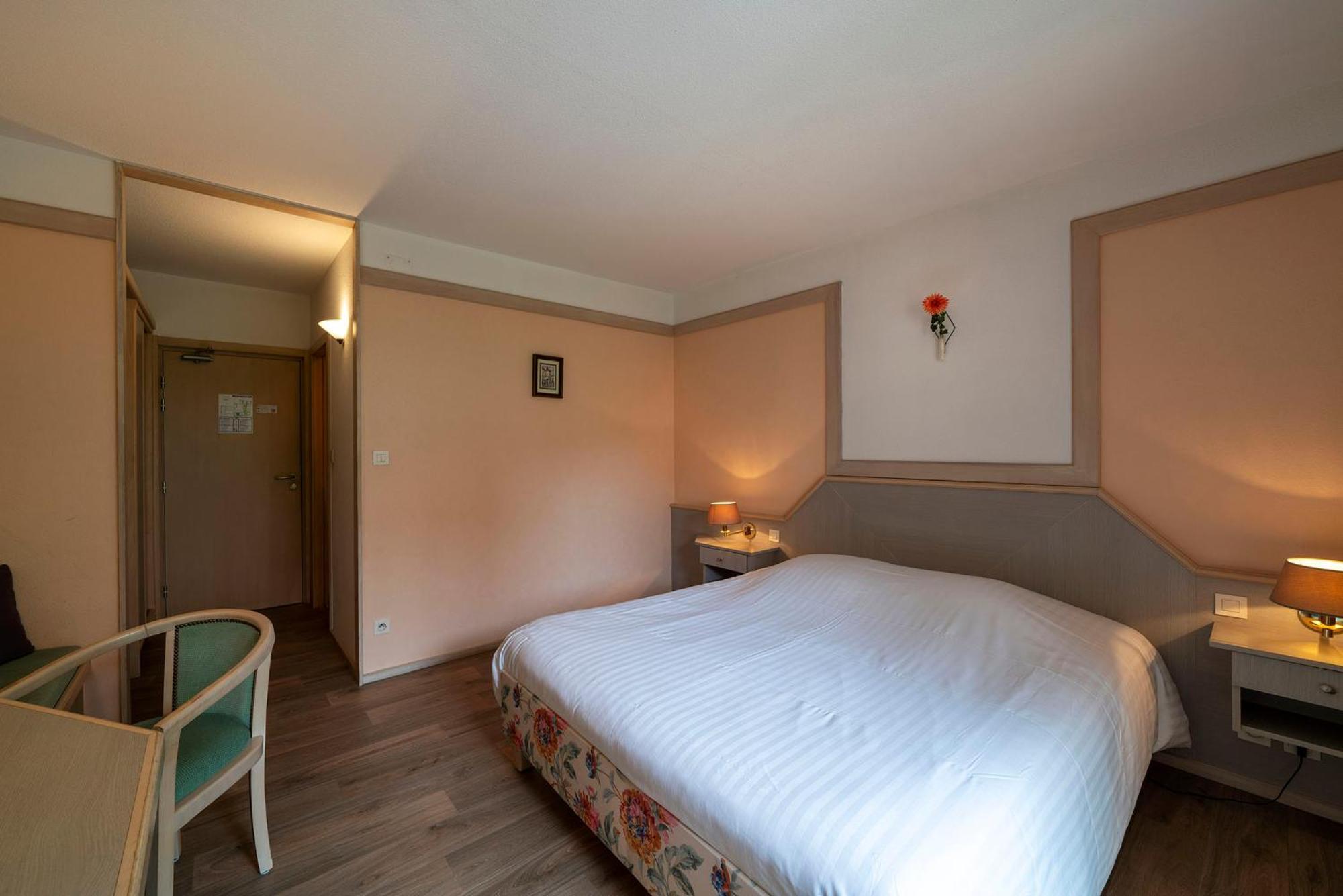 Hotel A La Vignette - Colmar-Nord Saint-Hippolyte  Ngoại thất bức ảnh